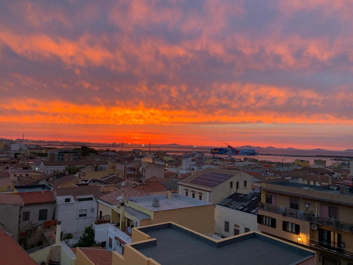 B&B La finestra sul porto Porto Torres Esterno foto