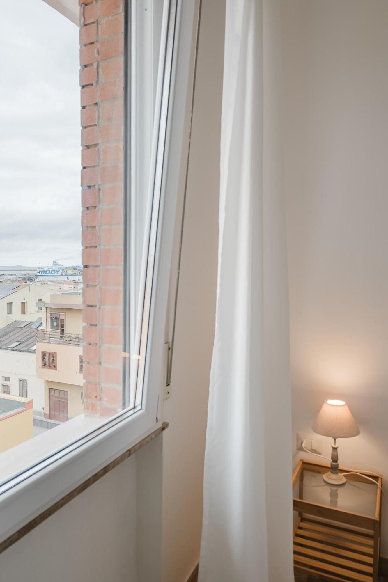 B&B La finestra sul porto Porto Torres Esterno foto