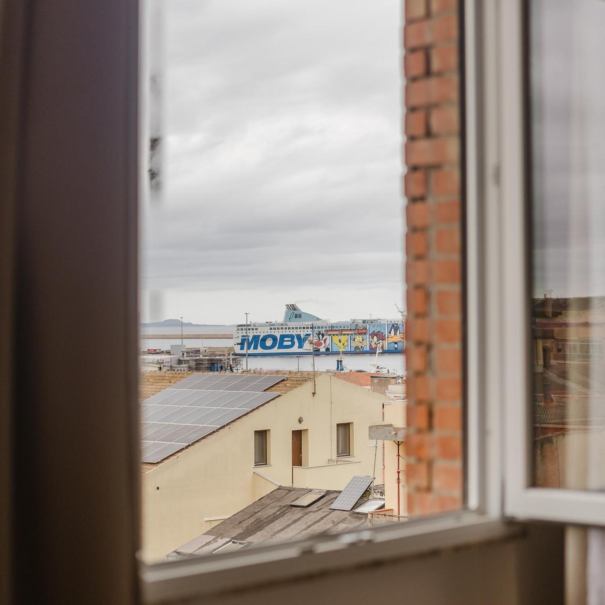 B&B La finestra sul porto Porto Torres Esterno foto